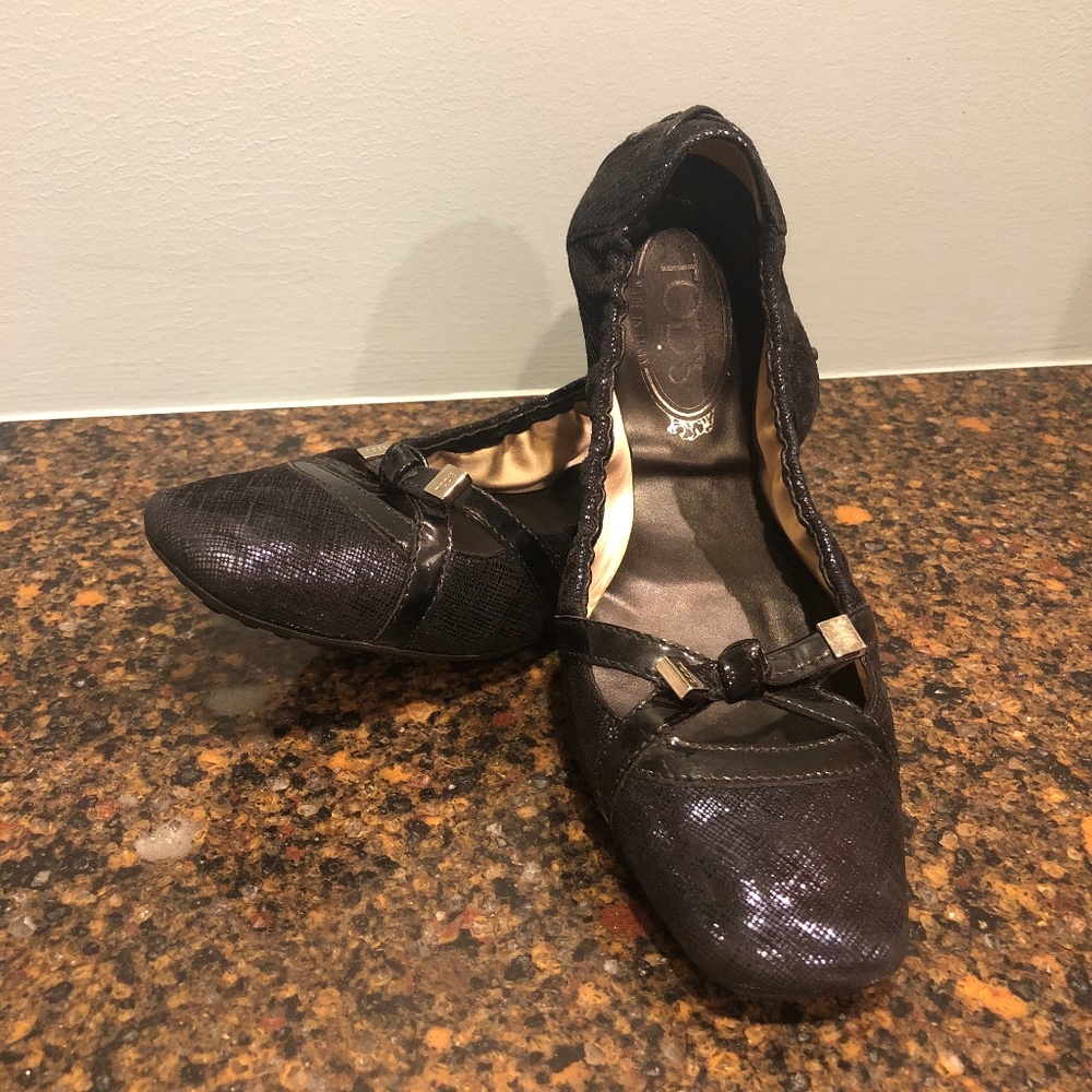 Tod's Women's Metallic Navy Ballet Flats, Size 38